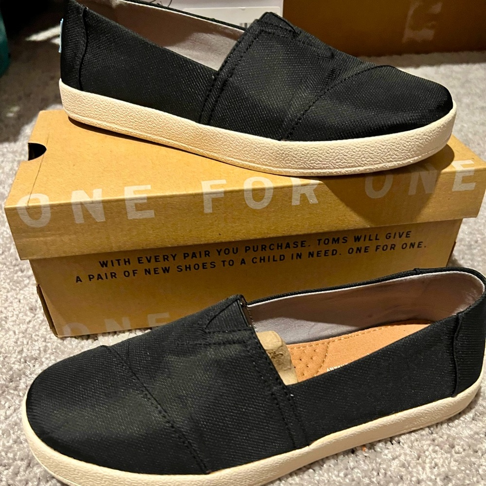 Tom’s black textured 6.5